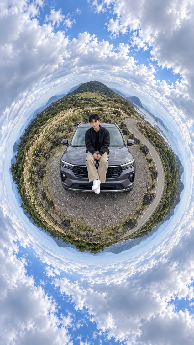 같은 여행 사진을 작은 행성처럼 바꾼 Tiny Planet 예시
